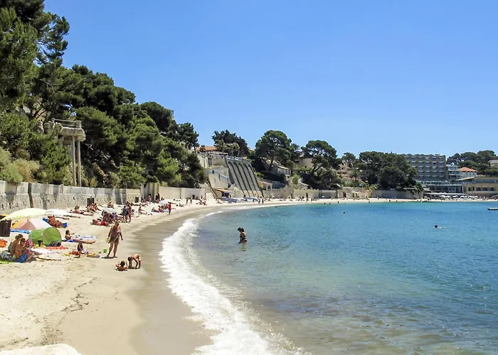 Les Cypres-2 By Interhome Bandol